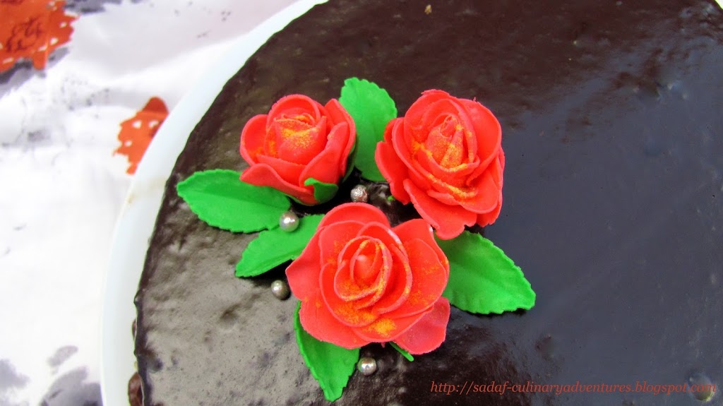 Devil's Food Cake with Ganache Glaze : Lessons learnt 4 gumpasteroses